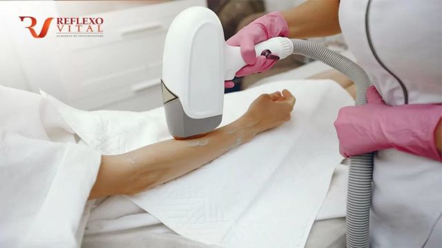 Epilare definitivă cu Laser și IPL